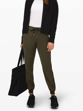 Lululemon On The Fly Joggers Velvet Trim Dark Olive Black Athleisure Comfy Chic